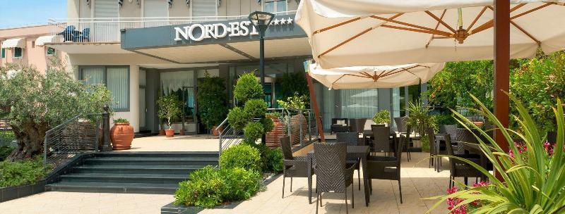 Hotel Nord Est Каттолика Экстерьер фото