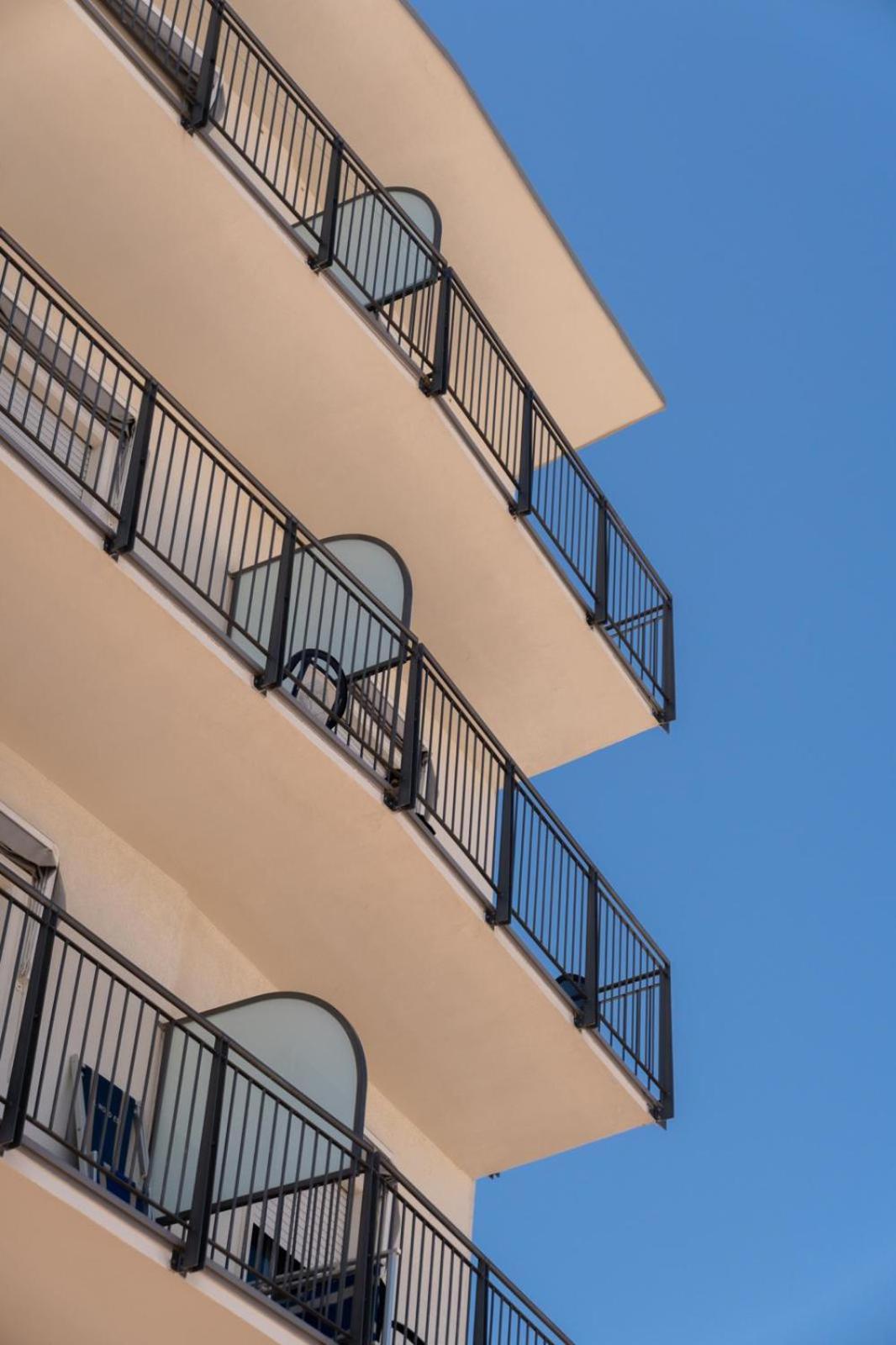 Hotel Nord Est Каттолика Экстерьер фото