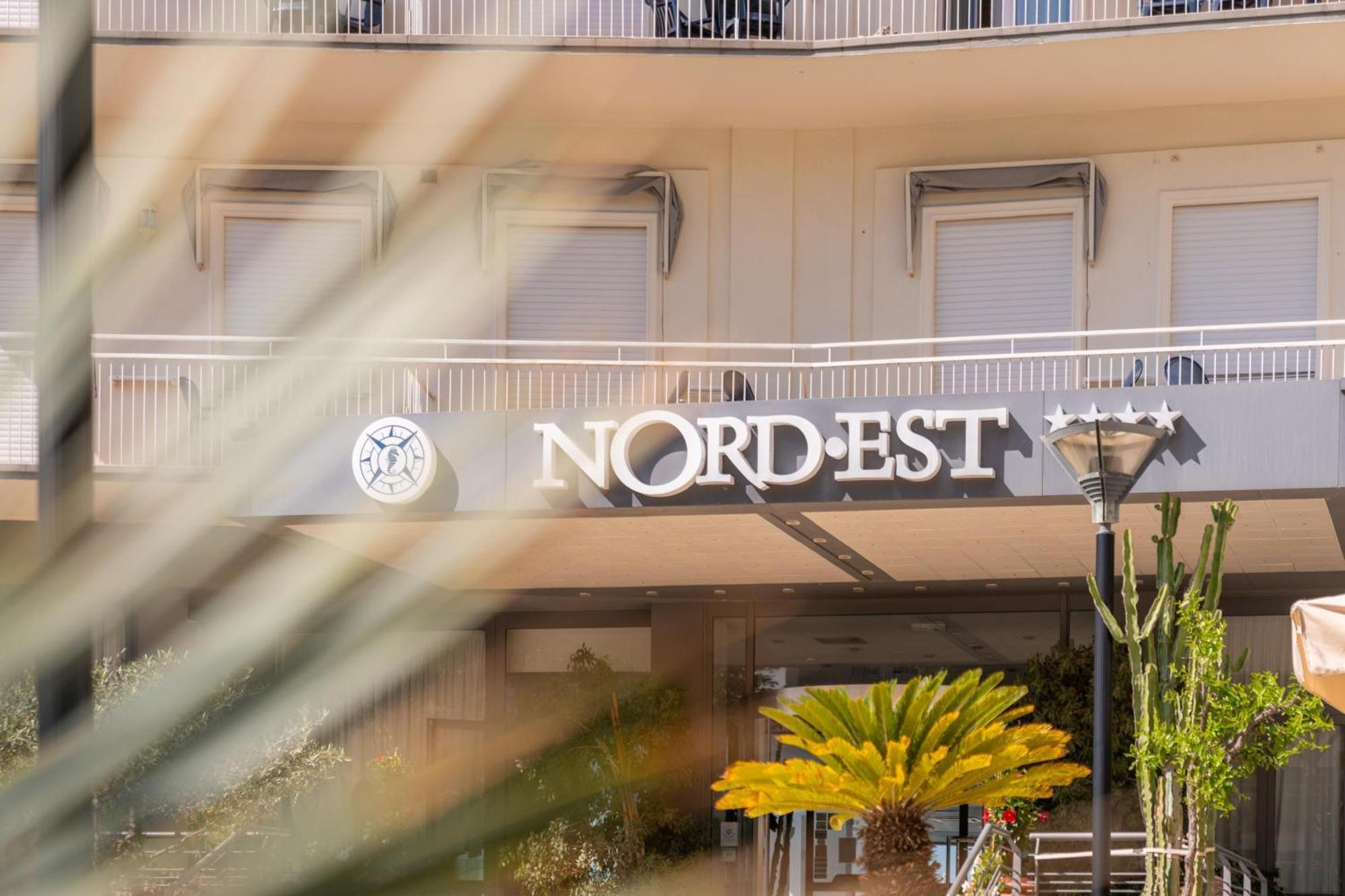 Hotel Nord Est Каттолика Экстерьер фото