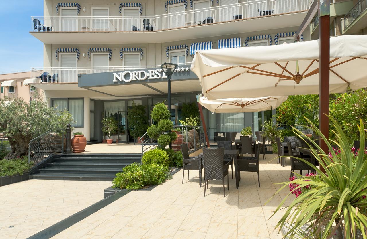 Hotel Nord Est Каттолика Экстерьер фото